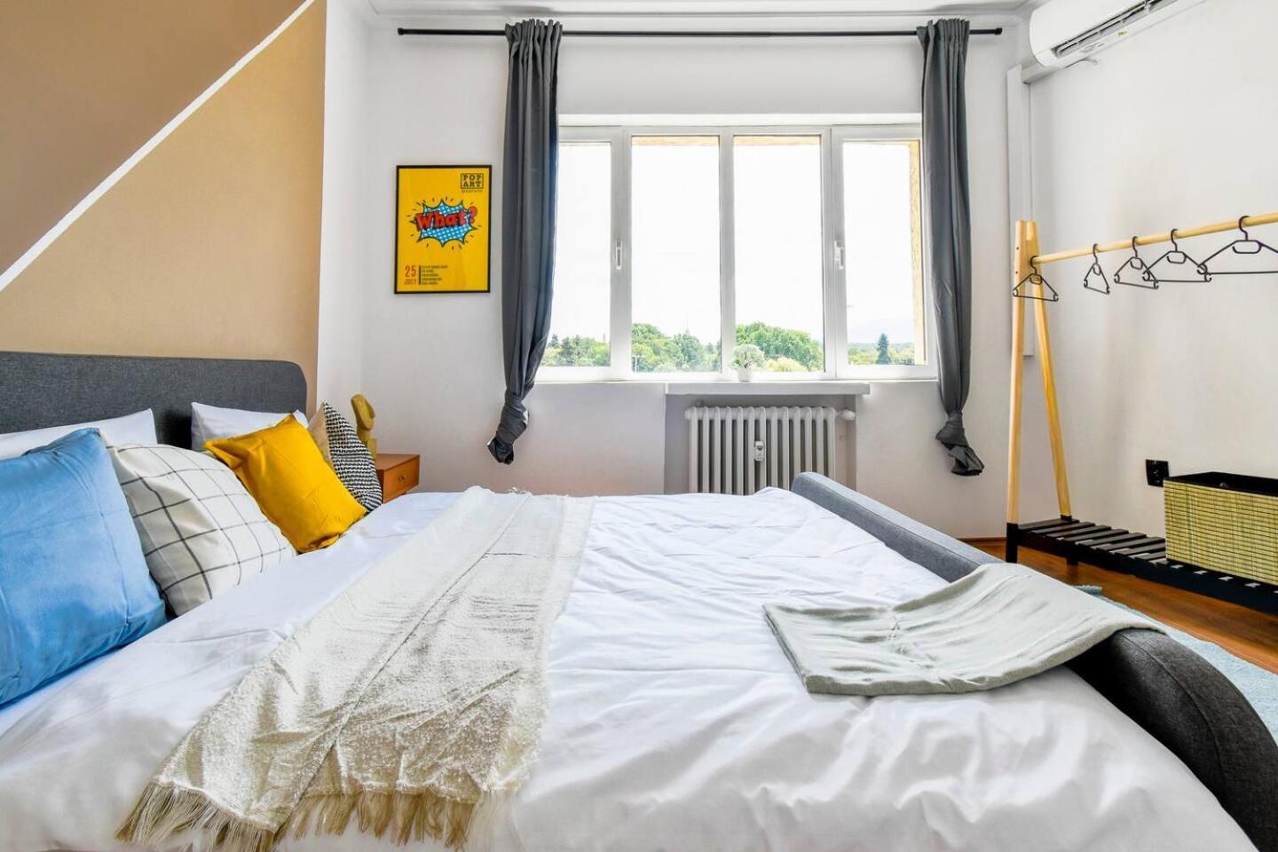 Super Fresh! 3Bdr Apartment In Sofia Center'S Artistic Area Eksteriør bilde